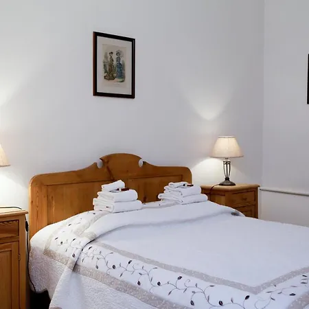 Grasu Pils Hotell Cesvaine